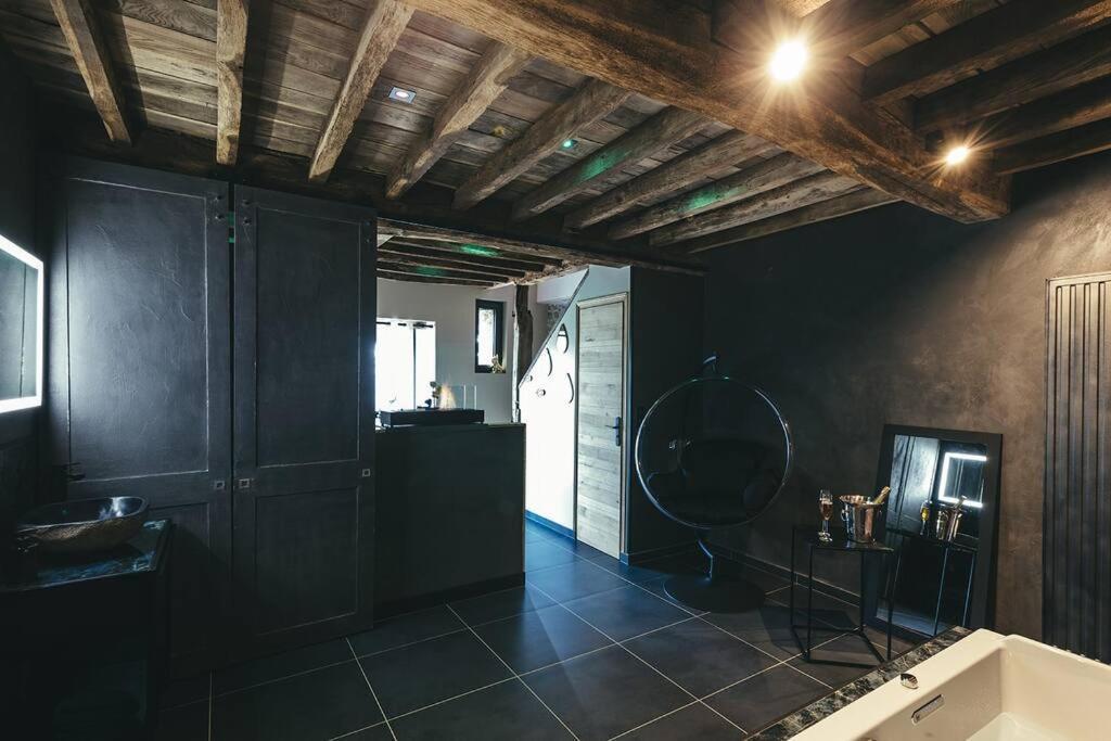 Le Duplex De L'Etoile Home Cinema Jacuzzi Et Sauna Privatif Longmesnil Εξωτερικό φωτογραφία