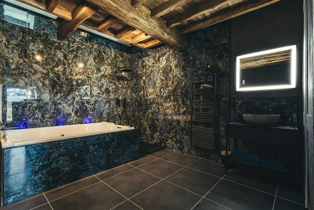 Le Duplex De L'Etoile Home Cinema Jacuzzi Et Sauna Privatif Longmesnil Εξωτερικό φωτογραφία